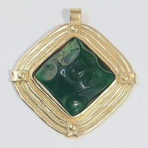 Large Gold And Green Elegant Fashion Necklace Pendant